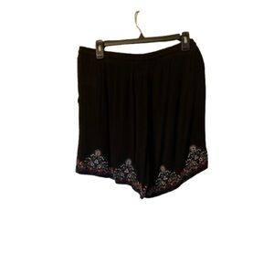 Dept 222 black rayon shorts size large
